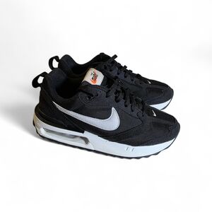 Nike Womens Air Max Dawn Sz 5